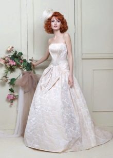 Sodri vestuvinė suknelė iš kolekcijos Flower extravaganza