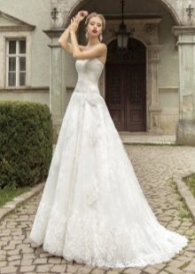 Lush wedding dress mula sa Armonia mula sa Breath of Spring collection