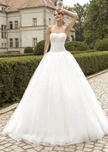 Lush layered wedding dress