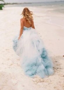 Bielo-modré svadobné šaty