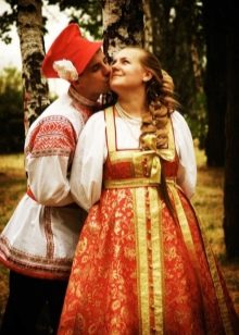 Руска народна сватбена рокля