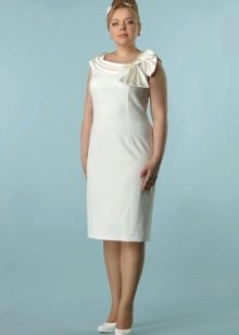 Бяла вечерна рокля 50 размер