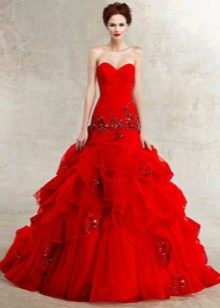 Red wedding dress trybka