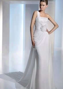 Elegantné rovné svadobné šaty s jedným ramienkom