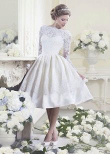 Gaun pengantin pendek bengkak