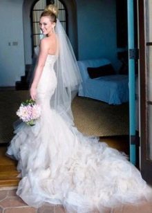 Hilary Duff amb el vestit de núvia de Vera Wong