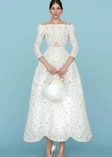 Nėriniuota vestuvinė suknelė balta midi
