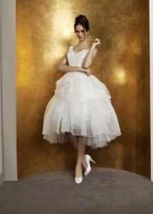 Gaun pengantin oleh Antonia Riva pendek bengkak