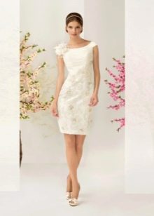 Krótka suknia ślubna z kolekcji refleksji od Kookla