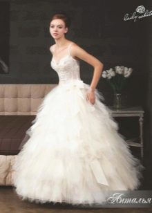 Vestido de novia de la colección Melody of Love de Lady White, magnífico