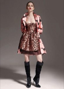 Leopard-print trench coat