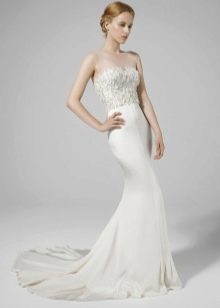 Gaun pengantin dengan ilusi bahu terbuka