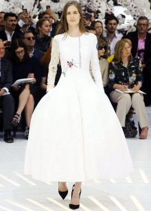 Vestido de novia Chanel con mangas