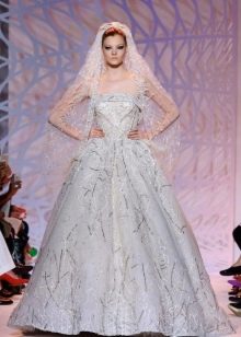 فستان زفاف من زهير مراد خط