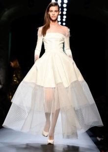 Nuevo vestido de novia con lazo de Jean Paul Gaultier