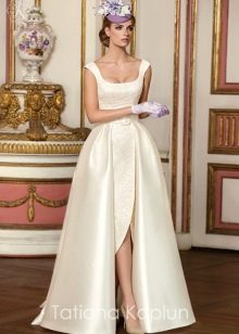 Сватбена рокля от Татяна Каплун от колекция Lady of quality с цепка