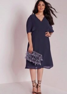 Stilul corect de rochie pentru o fată grasă cu șolduri largi