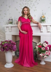 Vestidos elegantes para embarazadas.