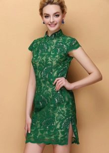 Zaļa īsa mežģīņu qipao kleita