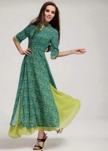 Kinietiško stiliaus ilgos suknelės sandalai