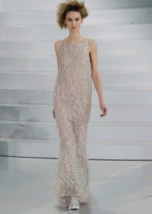 Grindų ilgio Chanel suknelė tiesi