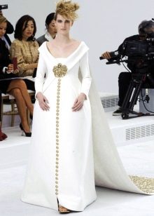 Сватбена рокля на Chanel до пода
