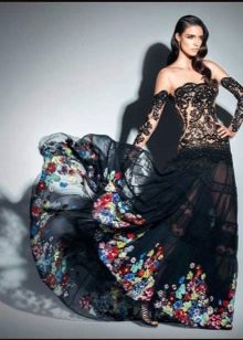 Zwarte jurk met bloemenkant