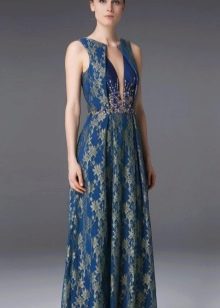 Mėlyna suknelė su gėlėmis