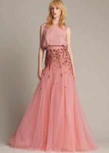 Rozā kleita
