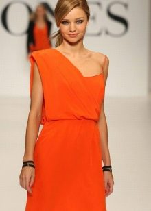 فستان برتقالي قصير