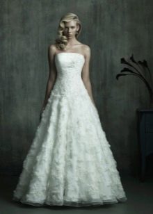 Krajkové svatební šaty A-Line