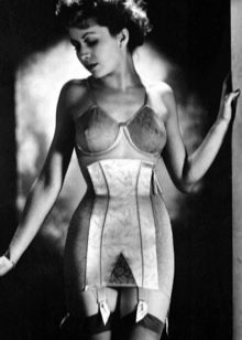 Istoria corsetului
