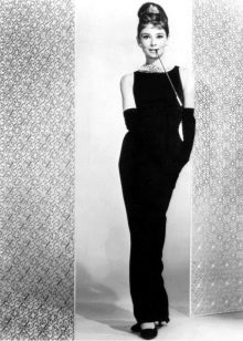 Pakaian Syif Audrey Hepburn daripada Sarapan Pagi di Tiffany's