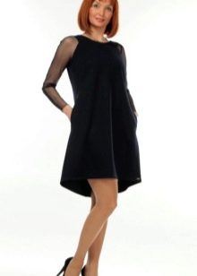 שמלת A-Line שחורה עם שרוולים ארוכים