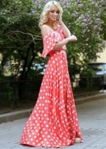 Rochie lunga rosie cu buline albe