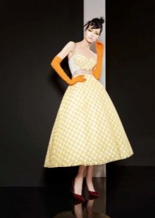 Žuta haljina u stilu frajera
