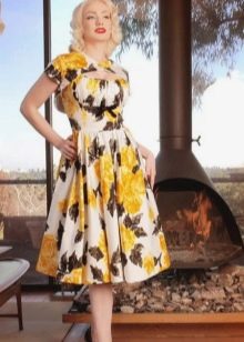 Šarena haljina s printom 50-ih