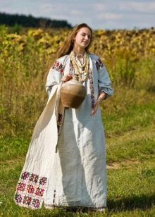  Sarafan folklorique russe - style ethno