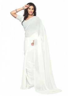 Witte sari zonder patronen