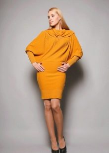 Knitted spring dress yellow