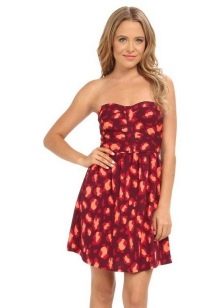 Bandeau dress for women with wide hips