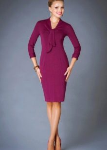 Vlnené šaty fialovej farby