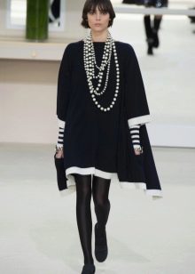 Tunikové šaty z vlny Chanel