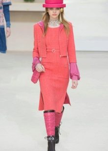 Rochie din tweed din Coco Chanel roz