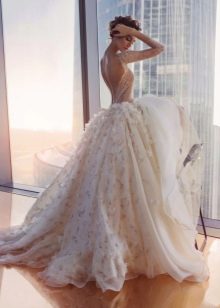 Fluffy dress with an open back