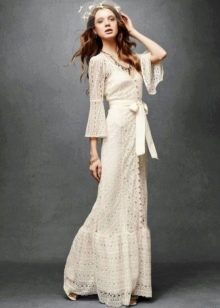 Boho stiliaus suknelė balta iki grindų