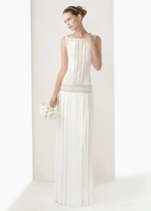 Bijela haljina u retro stilu