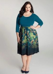 Fitted dress for plump floral print