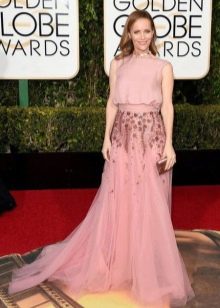 Rochie lungă roz la modă 2016