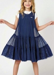 Kleid für einen Teenager blau